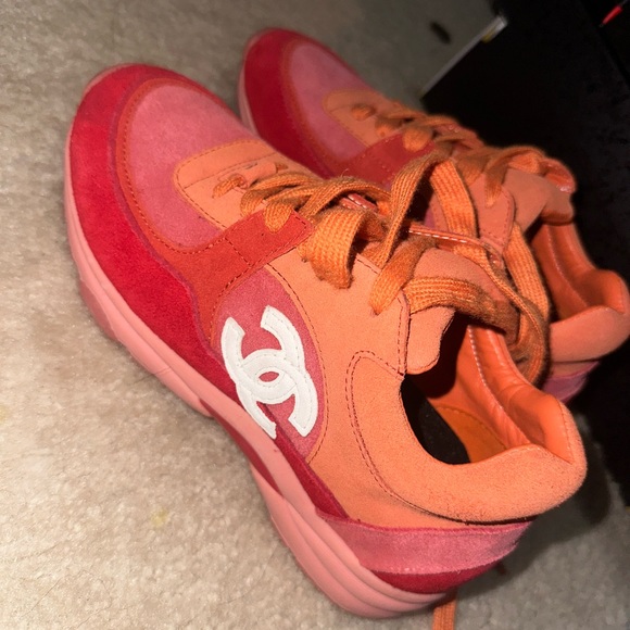 COPY - Used in EXCELLENT condition Chanel sneakers size 36 - Picture 2 of 6